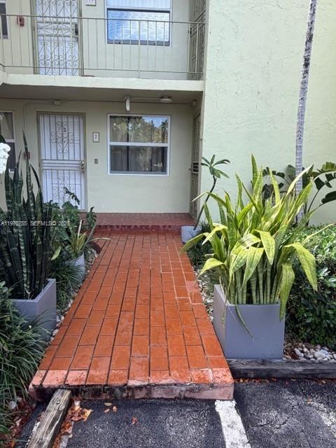 POINT BAY NORTH CONDO - Residential Lease