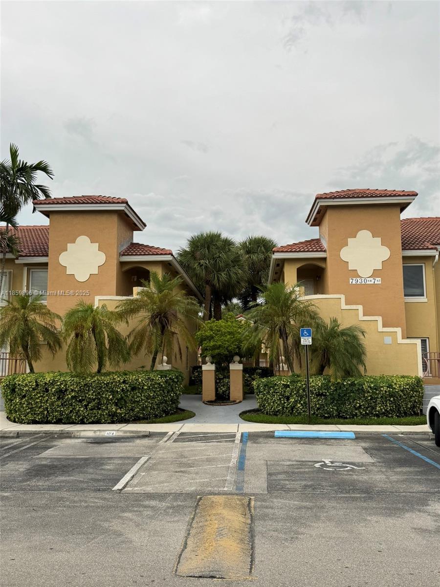 In an excellent neighborhood within a top-rated A+ school district, this fully remodeled, first-floor condo is move-in ready. Enjoy a parking spot right at your door, plenty of guest parking and numerous amenities offered by the impeccable Cove at French Villas community, including a pool, cabana, children's play area, gym, tennis and basketball courts. Centrally located near major highways, shopping, and dining options.
This updated 2-bedroom, 2-bath unit features brand-new bathrooms and floors throughout. The kitchen is equipped with modern stainless steel appliances, wood cabinets, and a granite countertop, a Washer and dryer inside. Ample closet space and a detached storage unit right in front of the unit. Rent includes internet, trash, alarm. Electricity and water are not included.