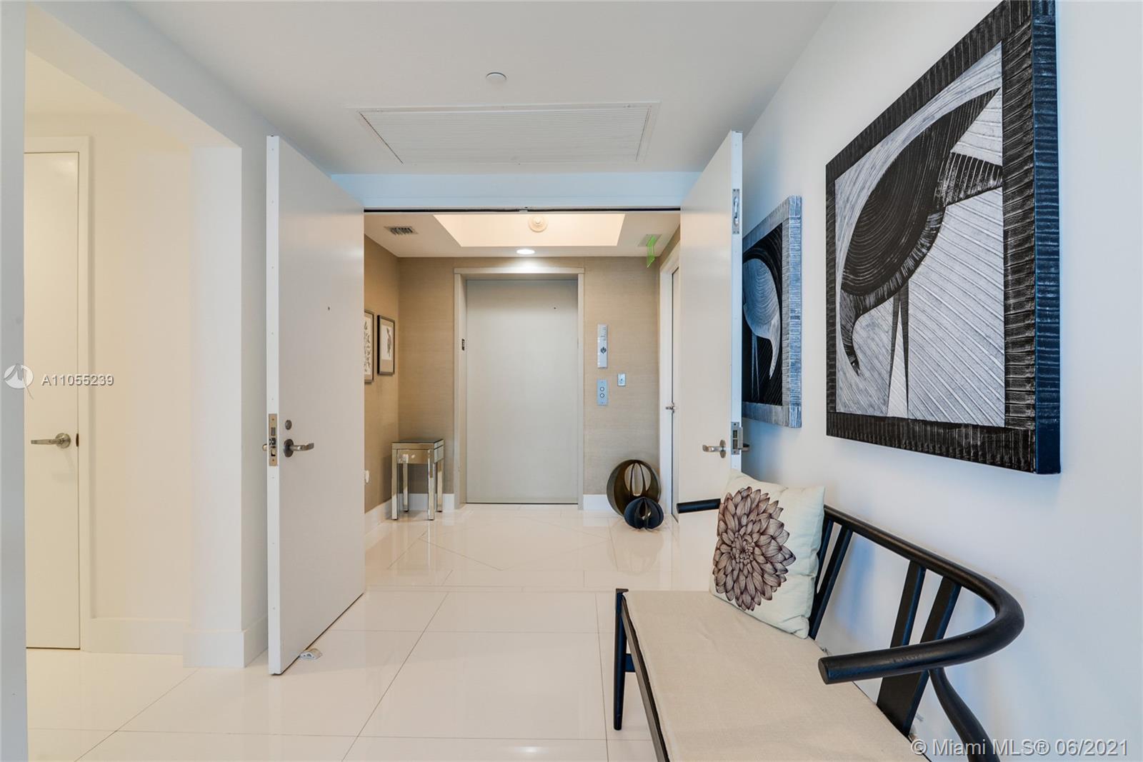 2711 HOLLYWOOD BEACH COND - Residential Lease