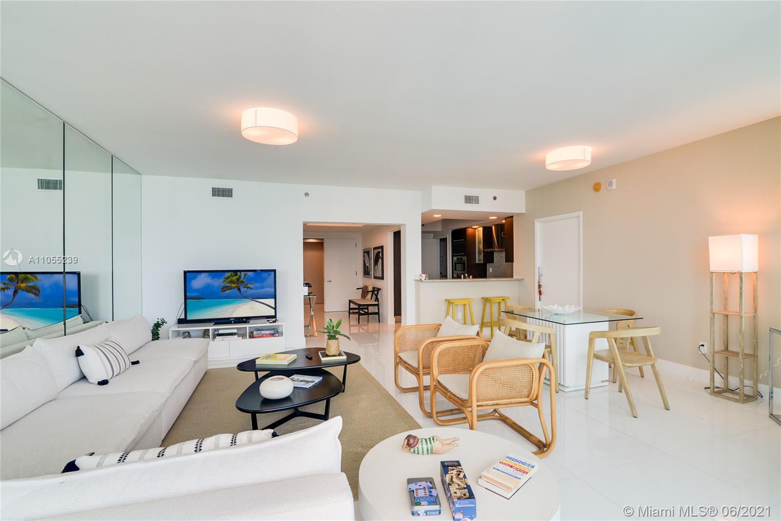 2711 HOLLYWOOD BEACH COND - Residential Lease
