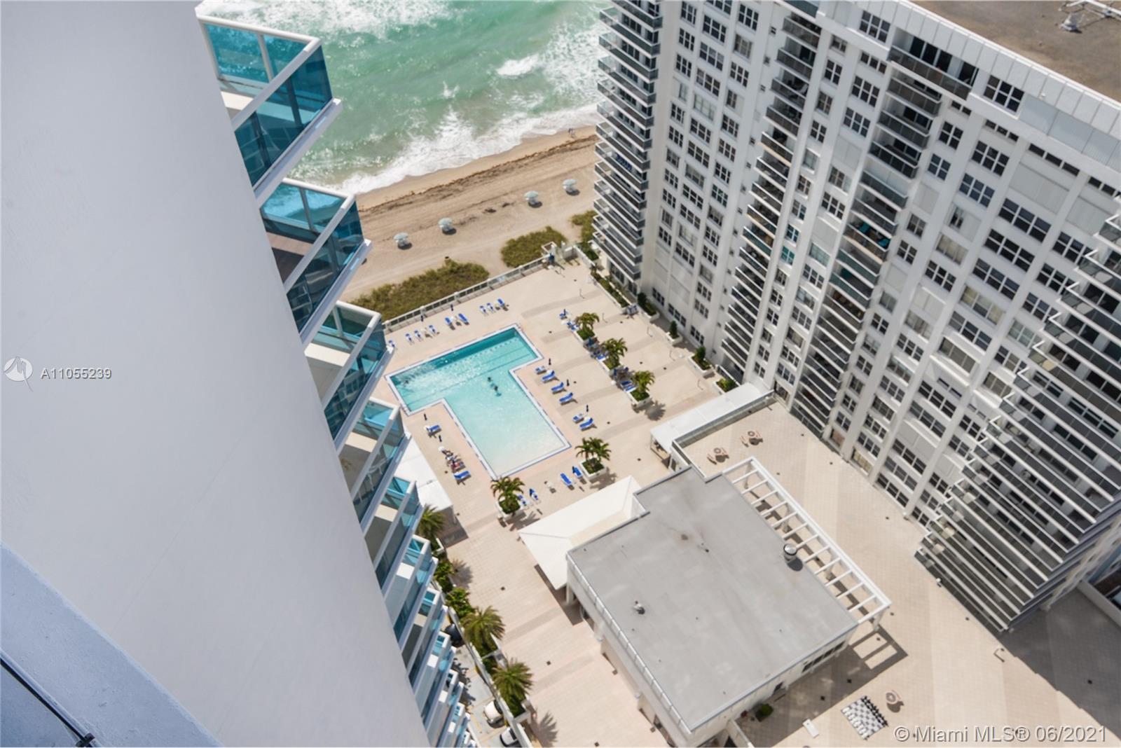 2711 HOLLYWOOD BEACH COND - Residential Lease