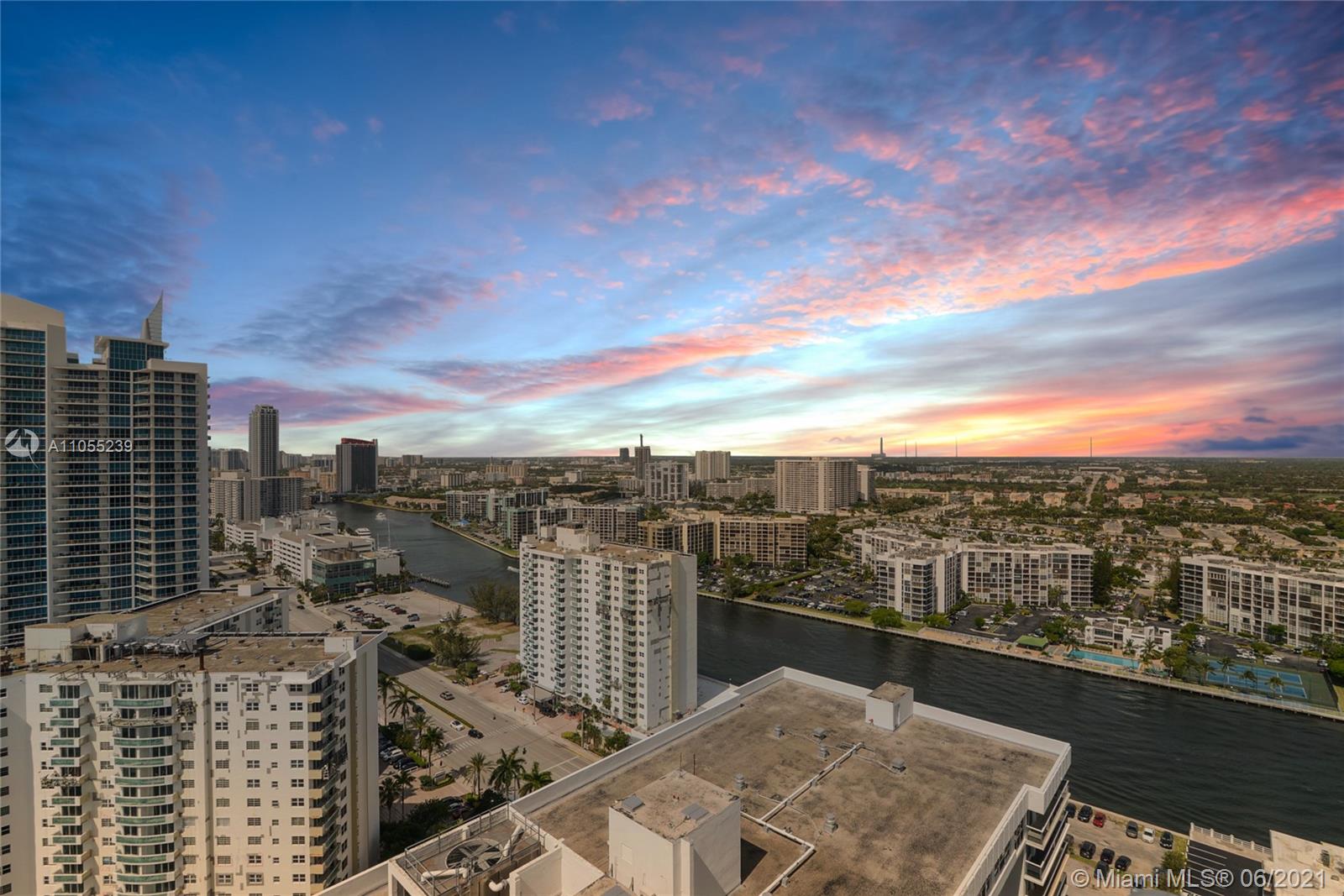 2711 HOLLYWOOD BEACH COND - Residential Lease