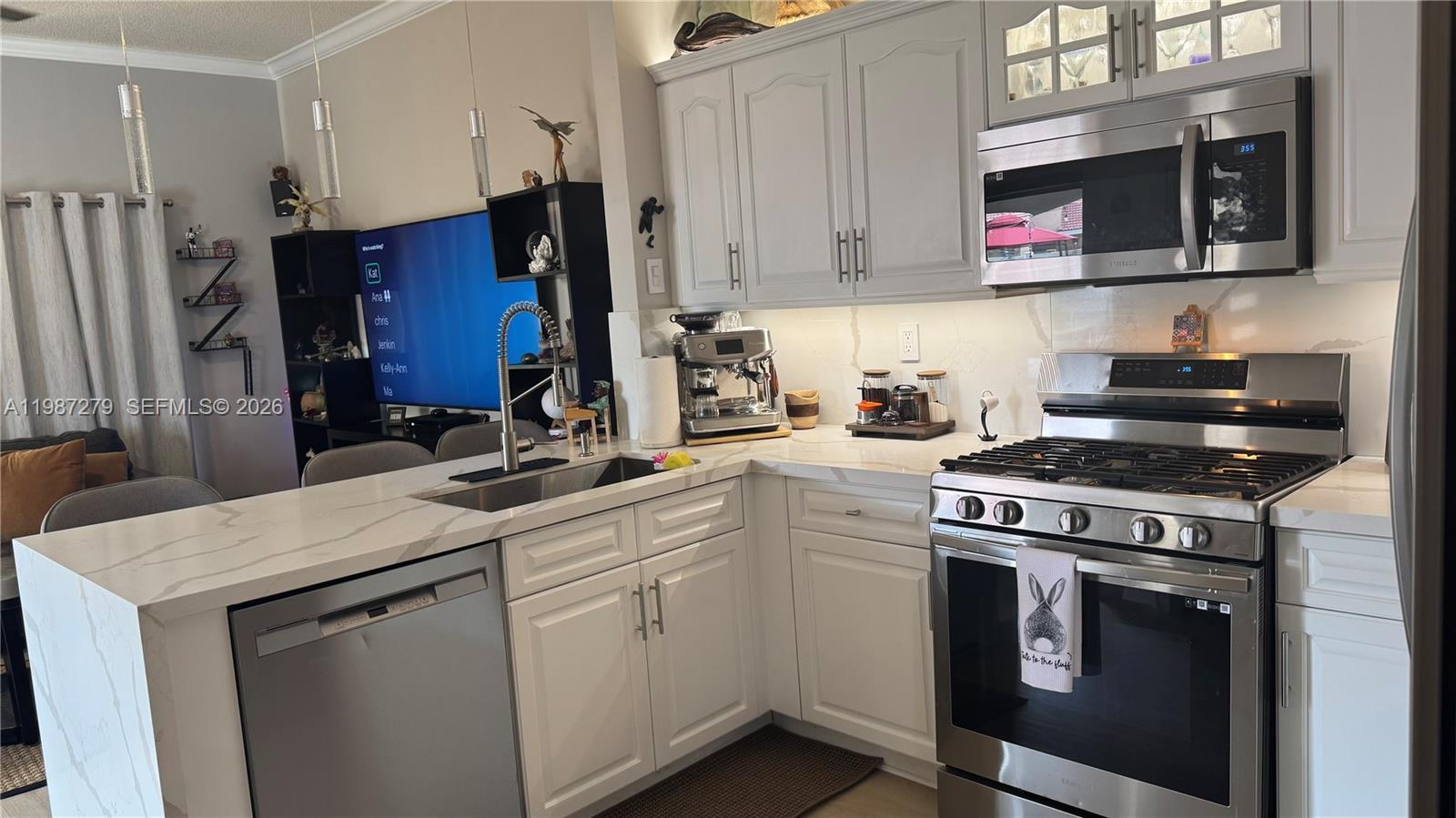 REPLAT OF COUNTRY LAKES - Residential