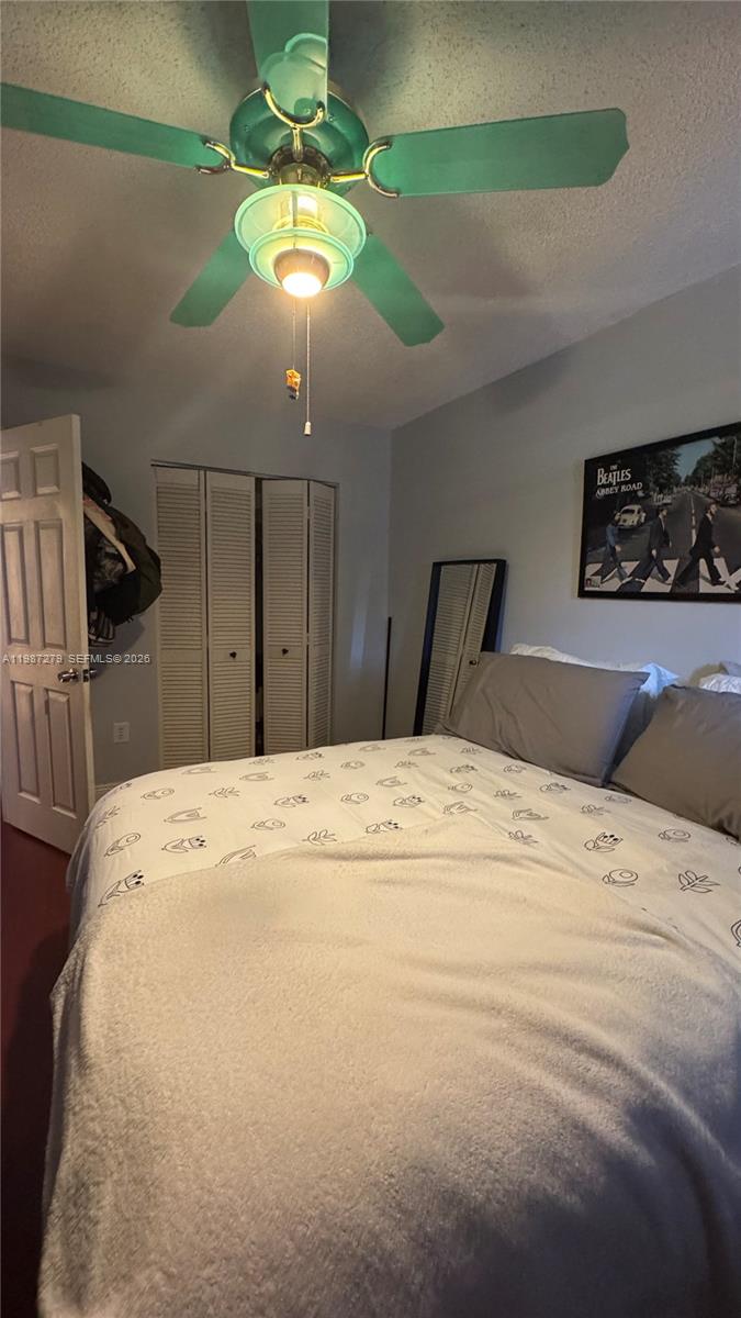 REPLAT OF COUNTRY LAKES - Residential