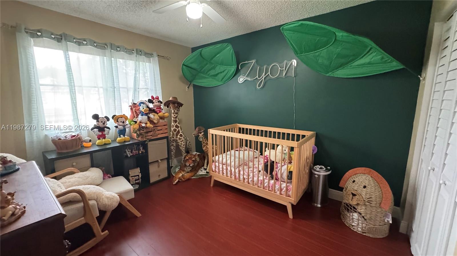 REPLAT OF COUNTRY LAKES - Residential