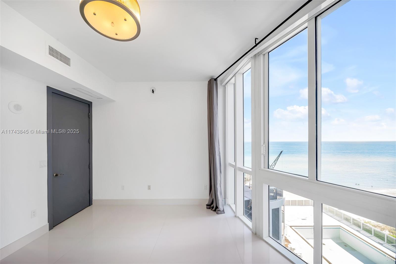 TDR TOWER I CONDO - Residential