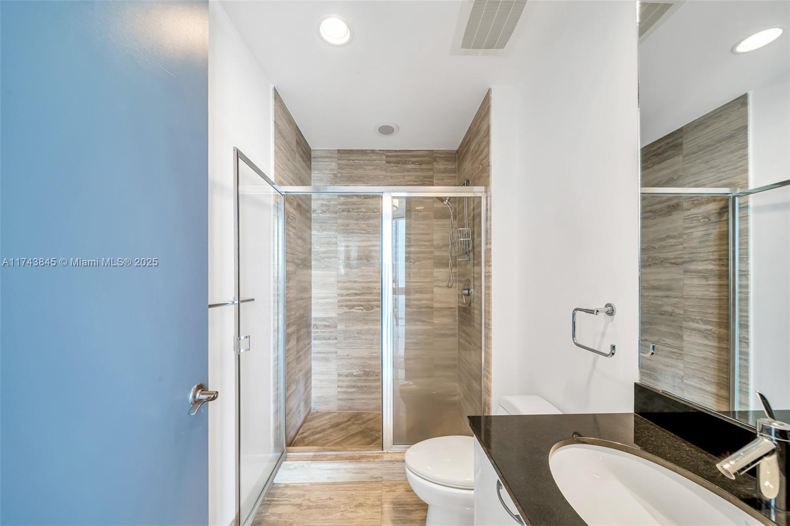 TDR TOWER I CONDO - Residential