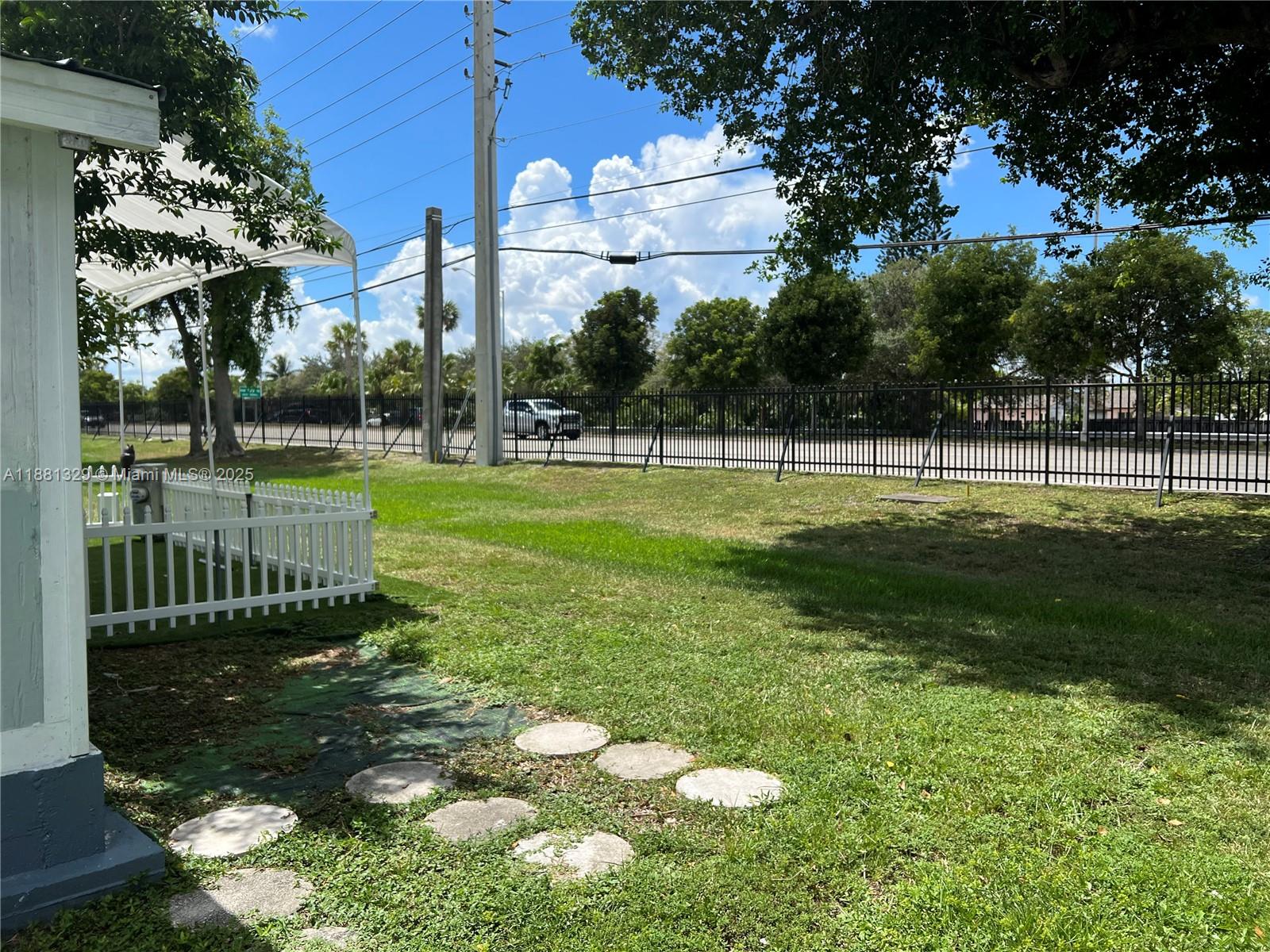 EVERGLADES SUGAR & LAND C - Residential