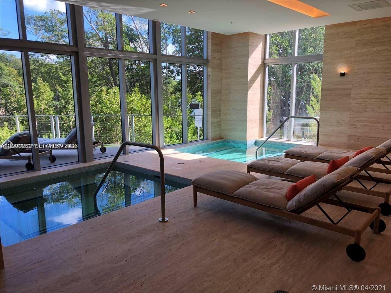 16385 Biscayne Blvd 3019