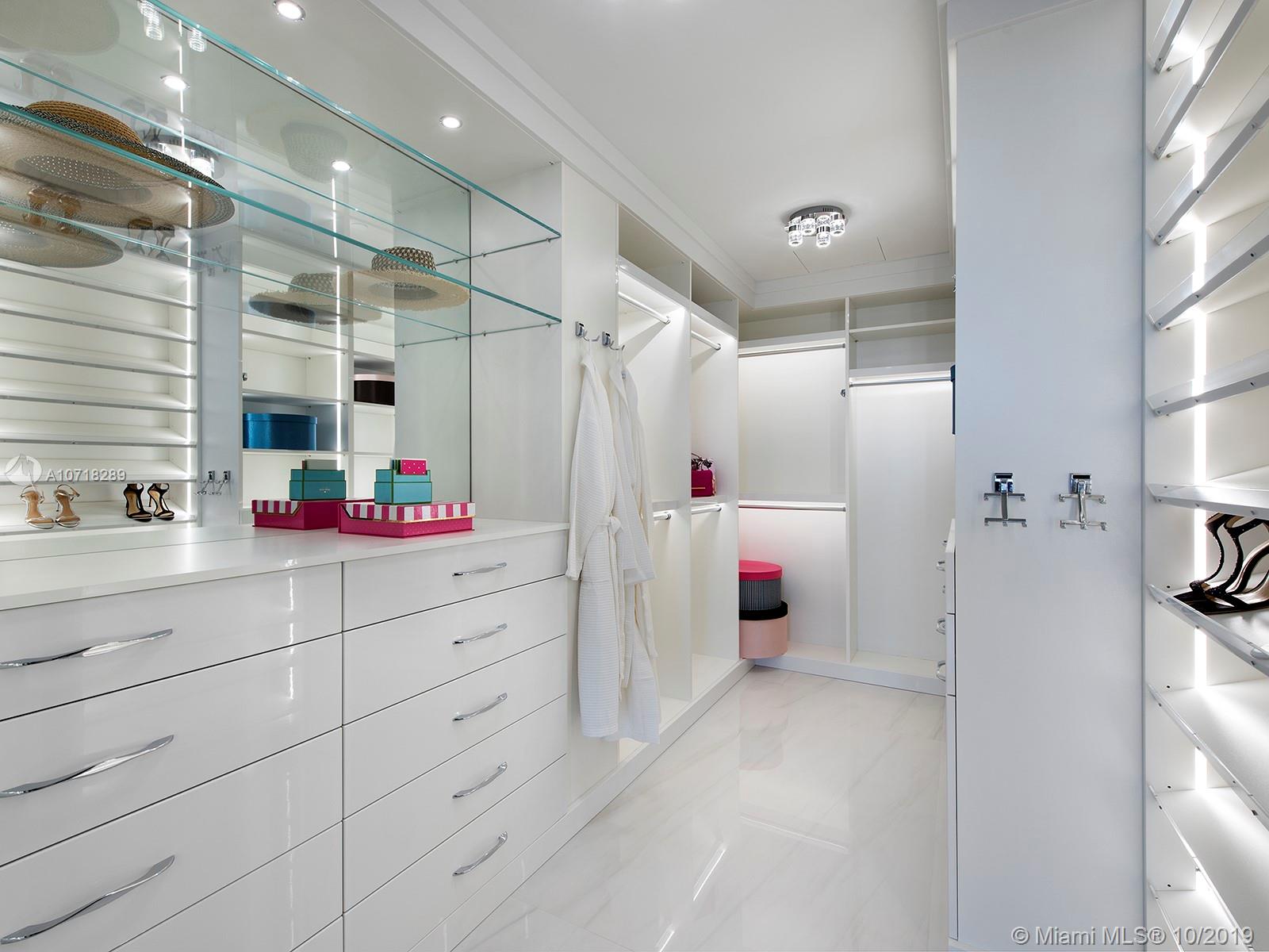 St Regis Bal Harbour - Residential