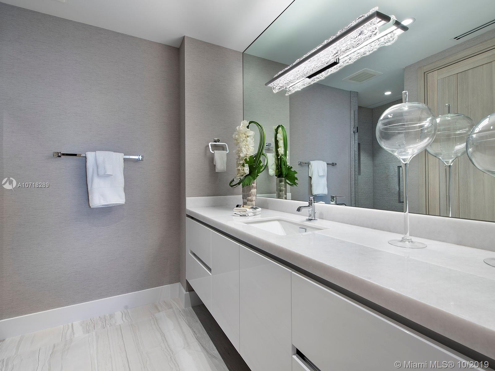 St Regis Bal Harbour - Residential