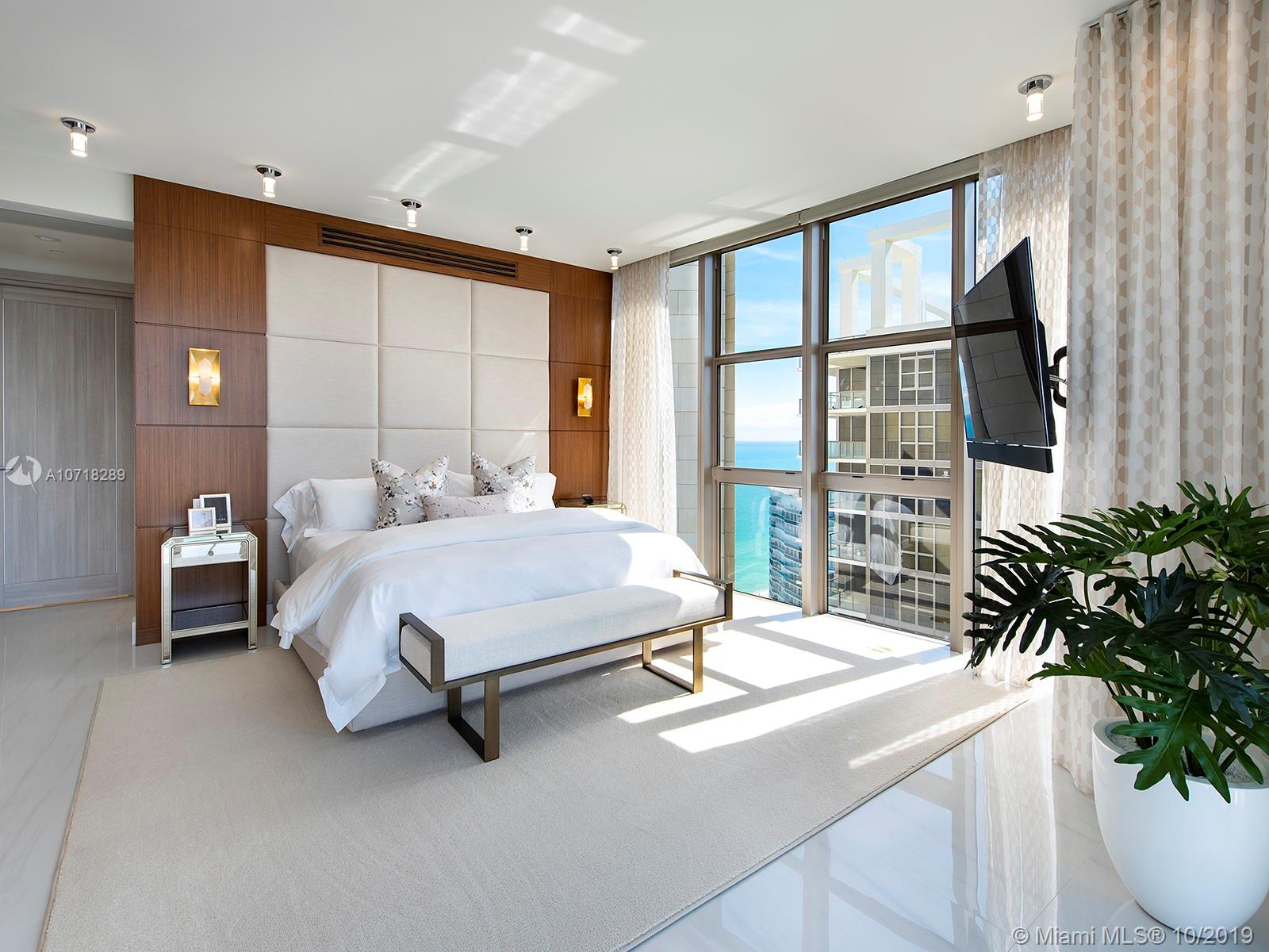St Regis Bal Harbour - Residential