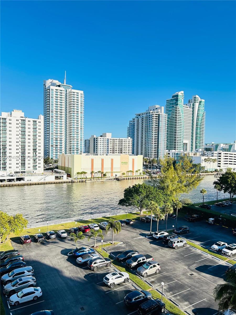 OCEANVIEW PARK CONDO - Residential Lease