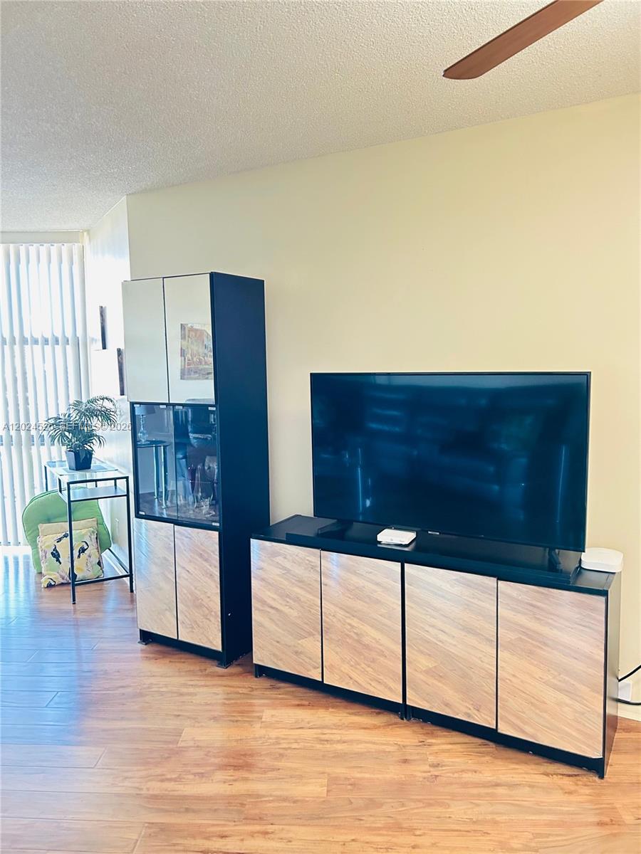 OCEANVIEW PARK CONDO - Residential Lease
