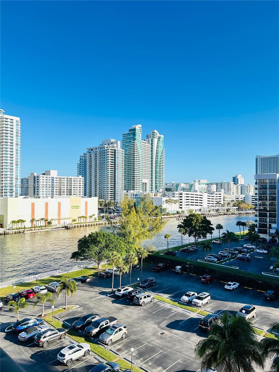 OCEANVIEW PARK CONDO - Residential Lease