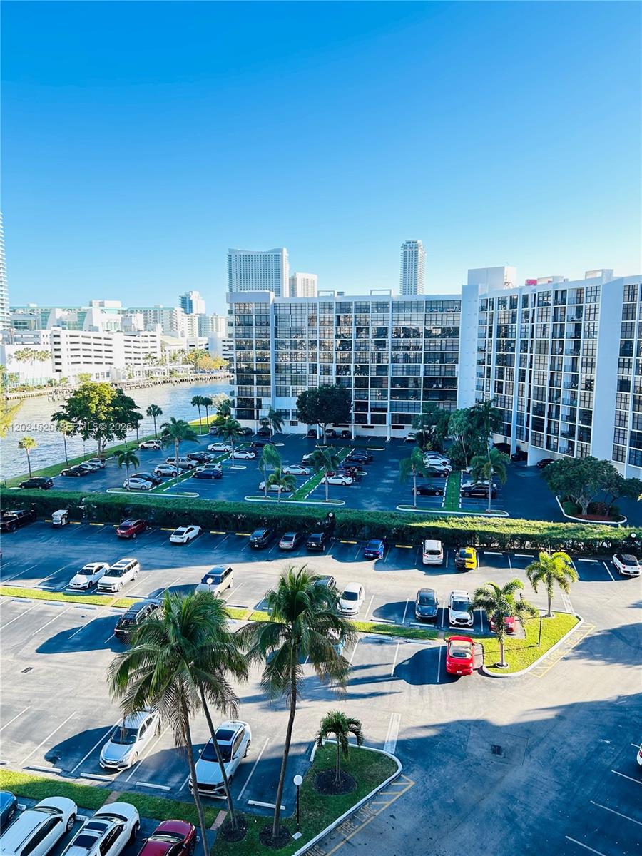 OCEANVIEW PARK CONDO - Residential Lease