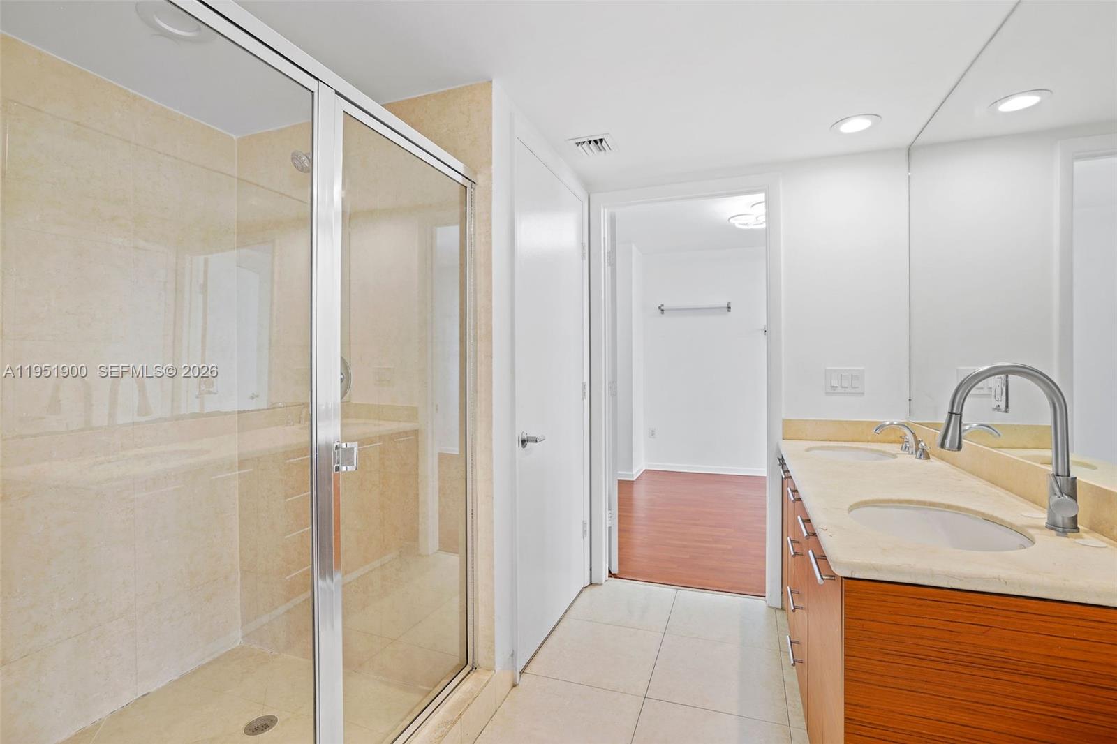 50 BISCAYNE CONDO - Residential