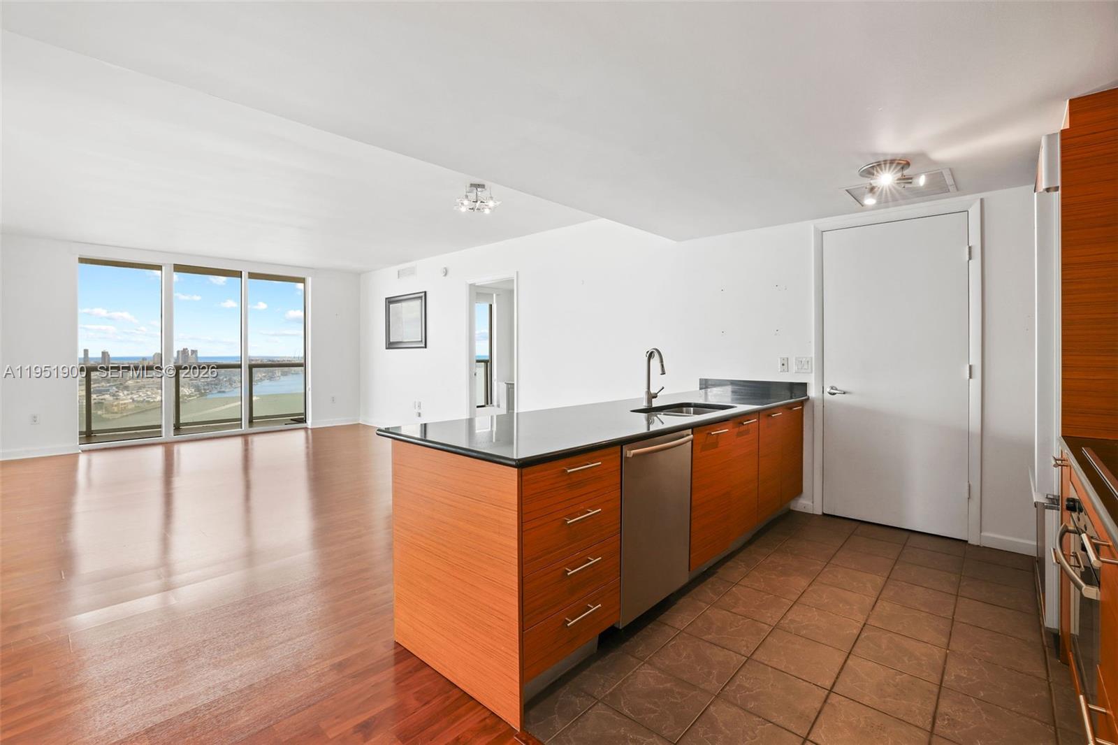 50 BISCAYNE CONDO - Residential