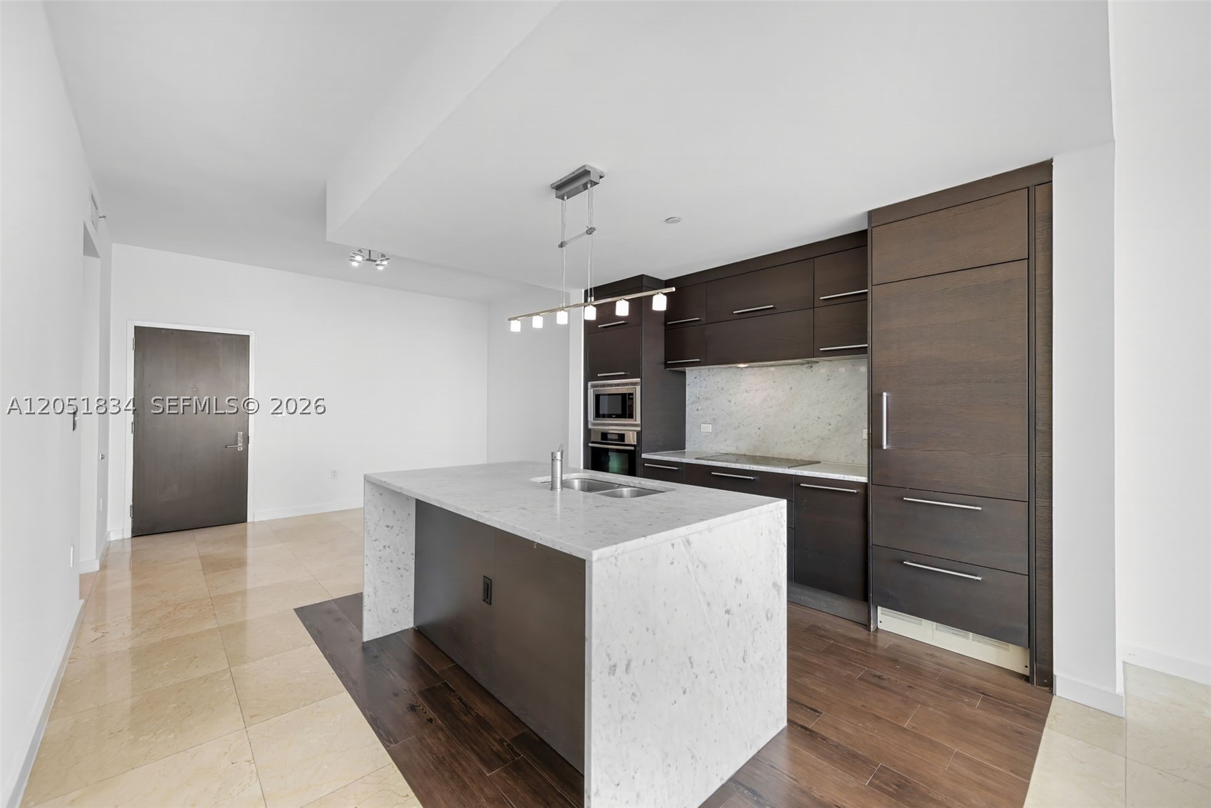 900 Biscayne Blvd 2404