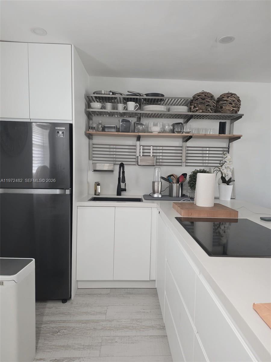 BISC LAKE GARDENS CONDO N - Residential Lease