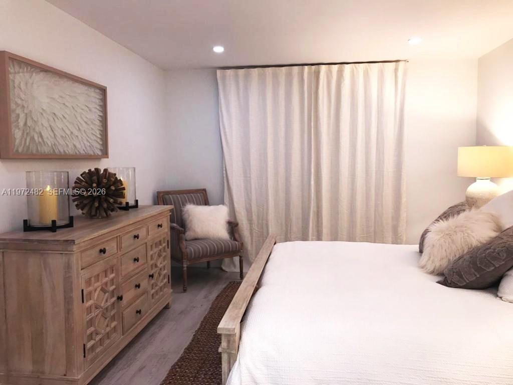 BISC LAKE GARDENS CONDO N - Residential Lease