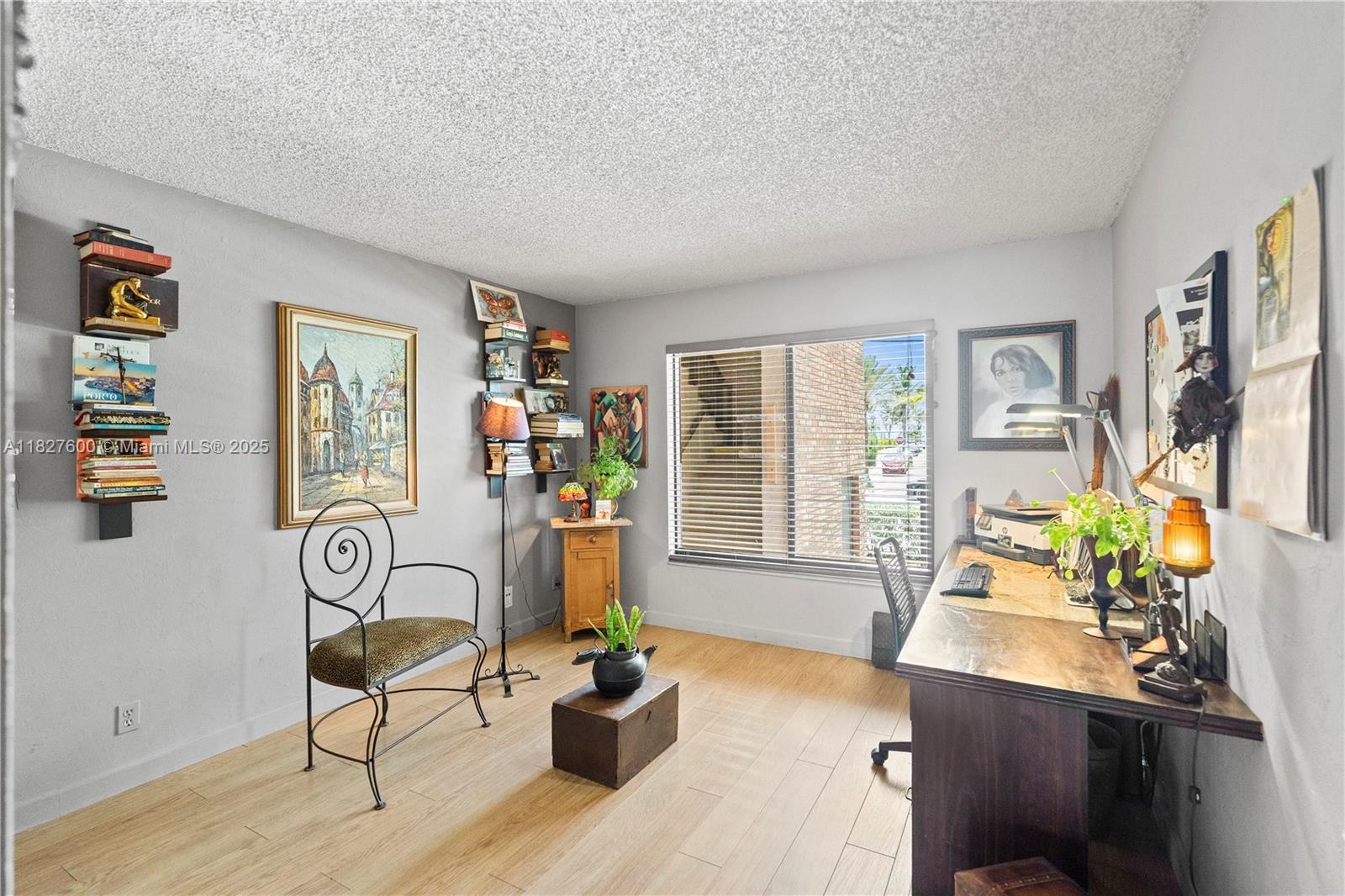 YACHT HARBOUR VILLAS CONDO - Residential