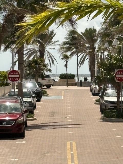 YACHT HARBOUR VILLAS CONDO - Residential