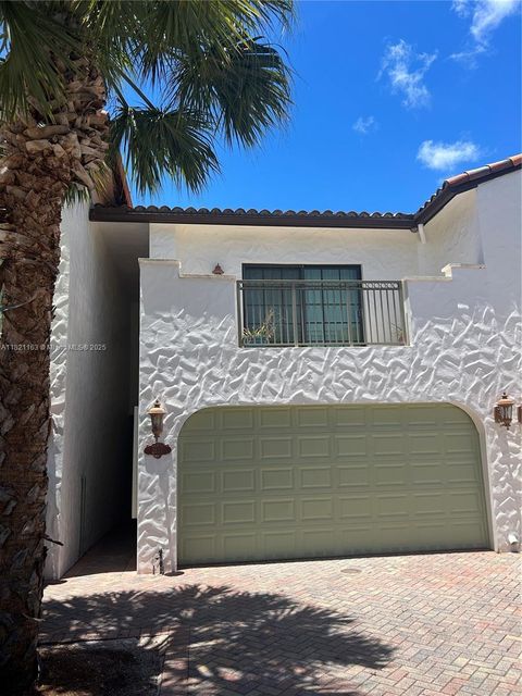2837 Hidden Harbour Ct Dania Beach FL 33312