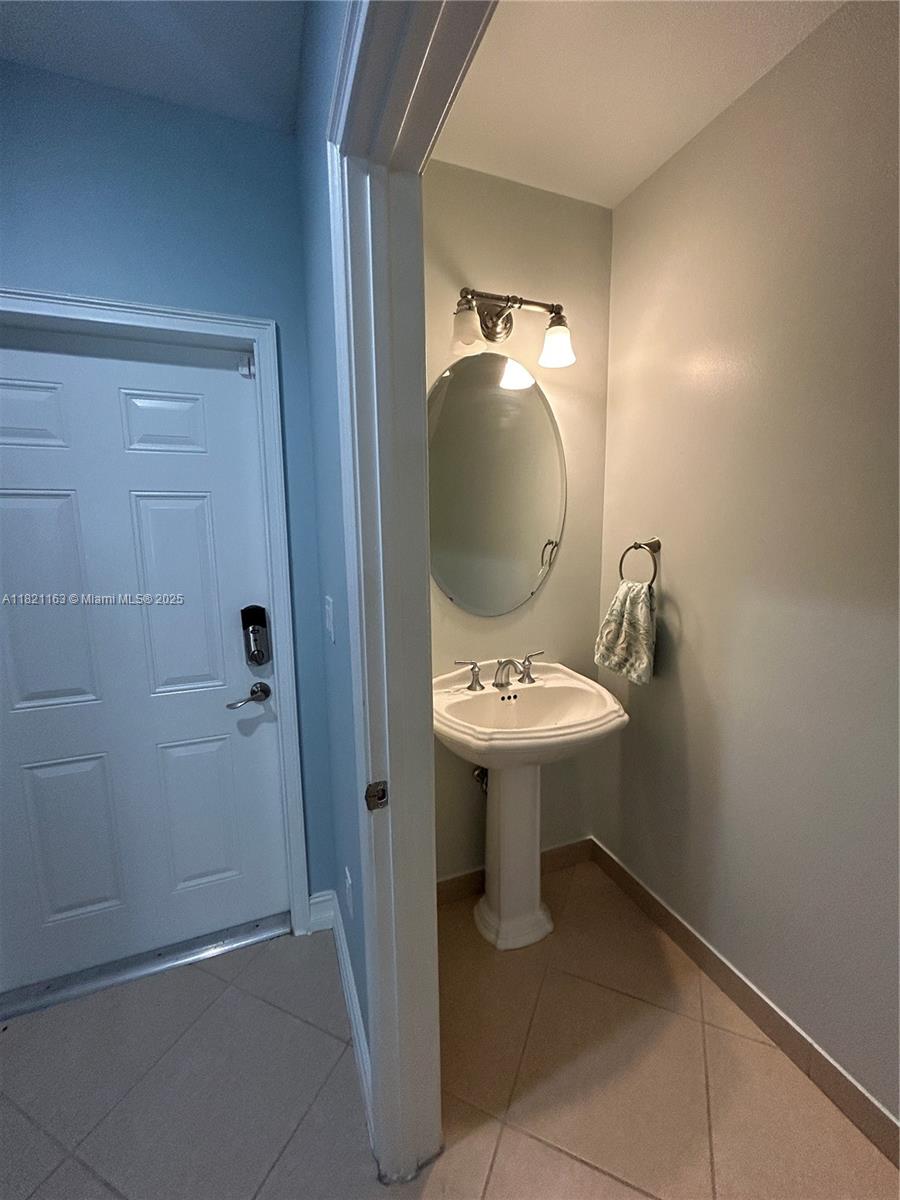 2837 Hidden Harbour Ct