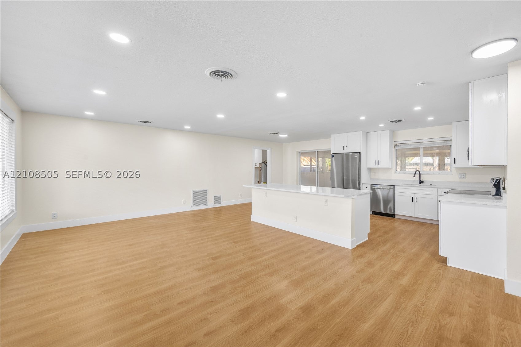 View photos, virtual tours, details... 227 SW 13th Ave