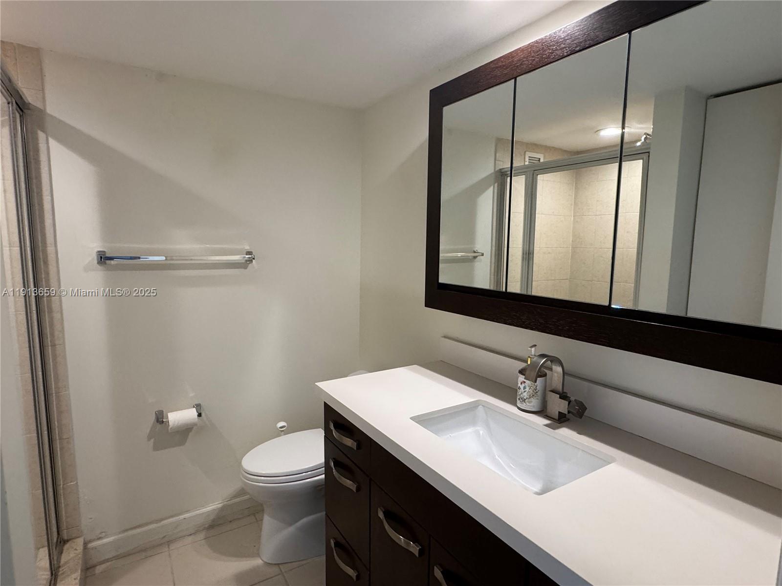 5600 CONDO - Residential Lease