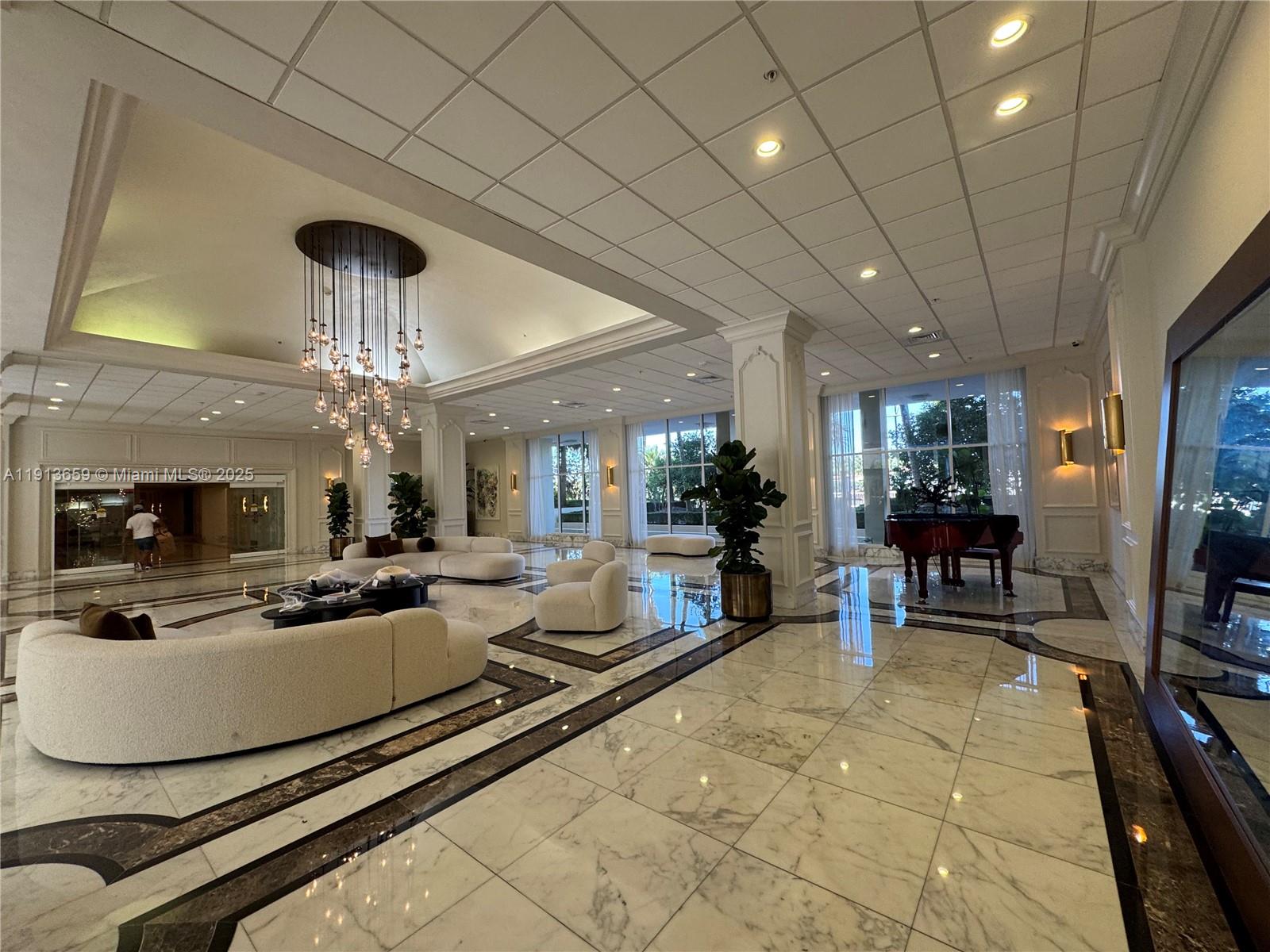 5600 CONDO - Residential Lease