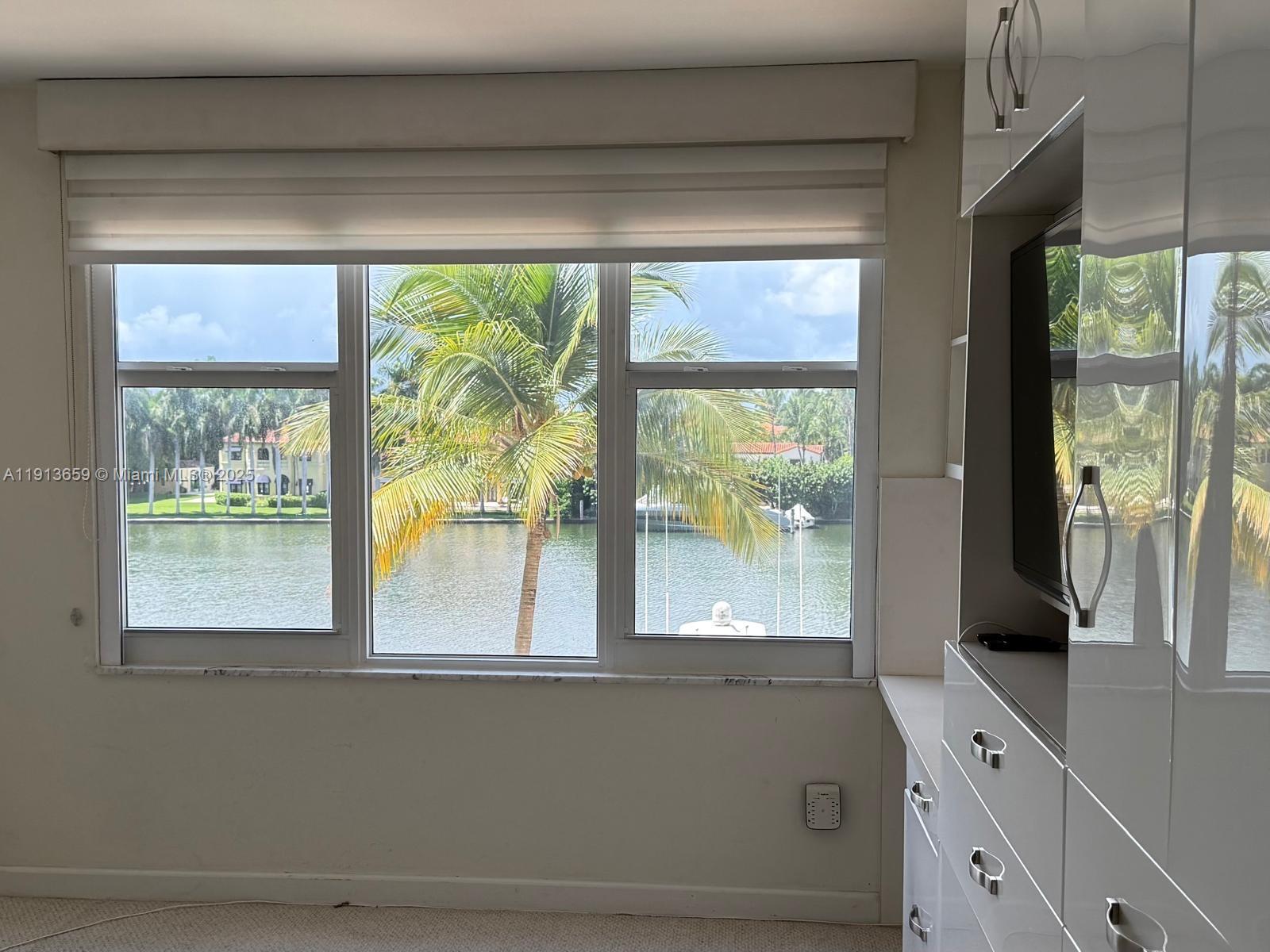 5600 CONDO - Residential Lease