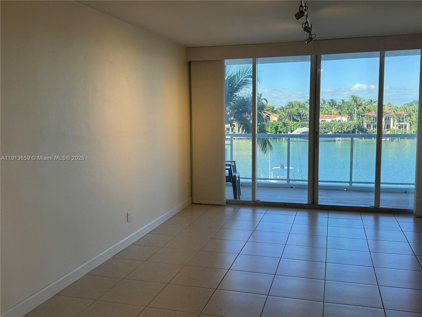 5600 CONDO - Residential Lease