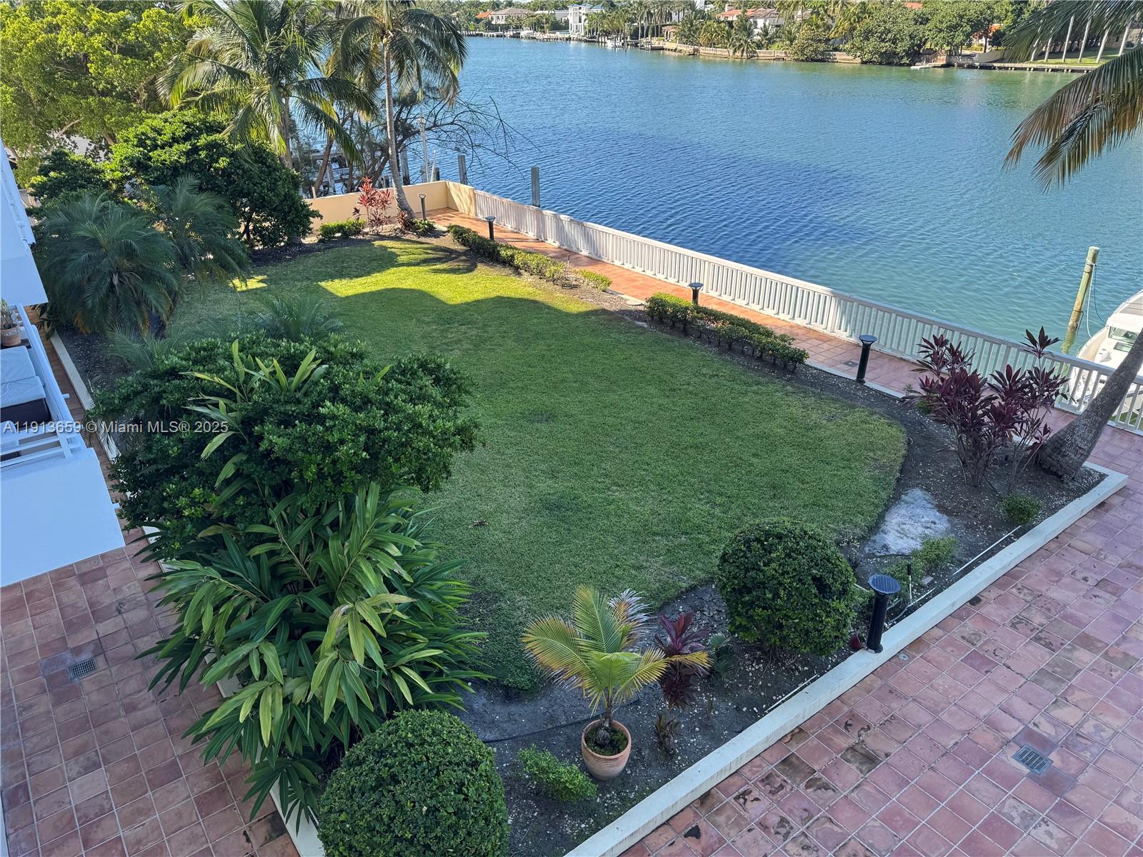 5600 CONDO - Residential Lease