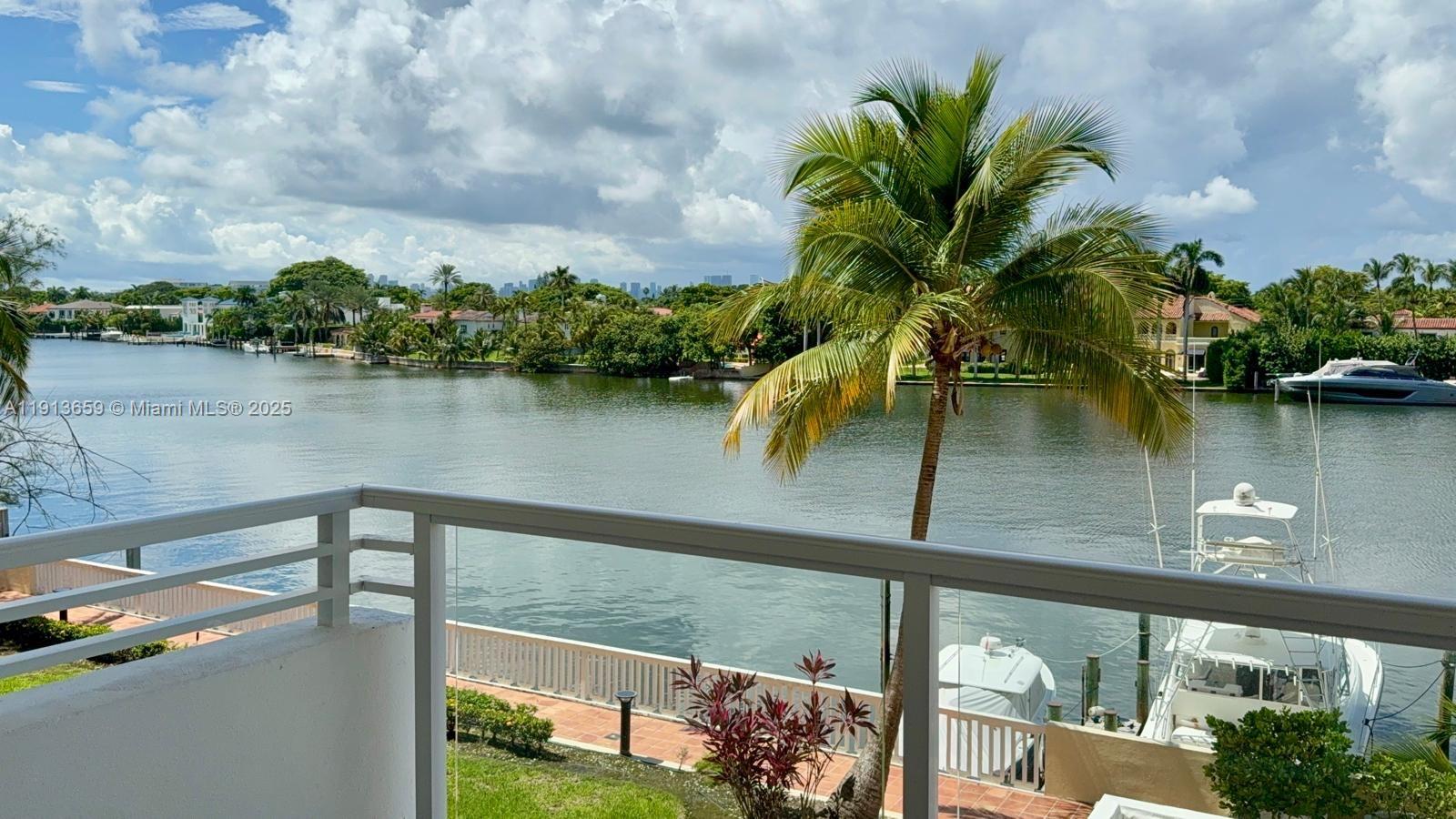 5600 CONDO - Residential Lease