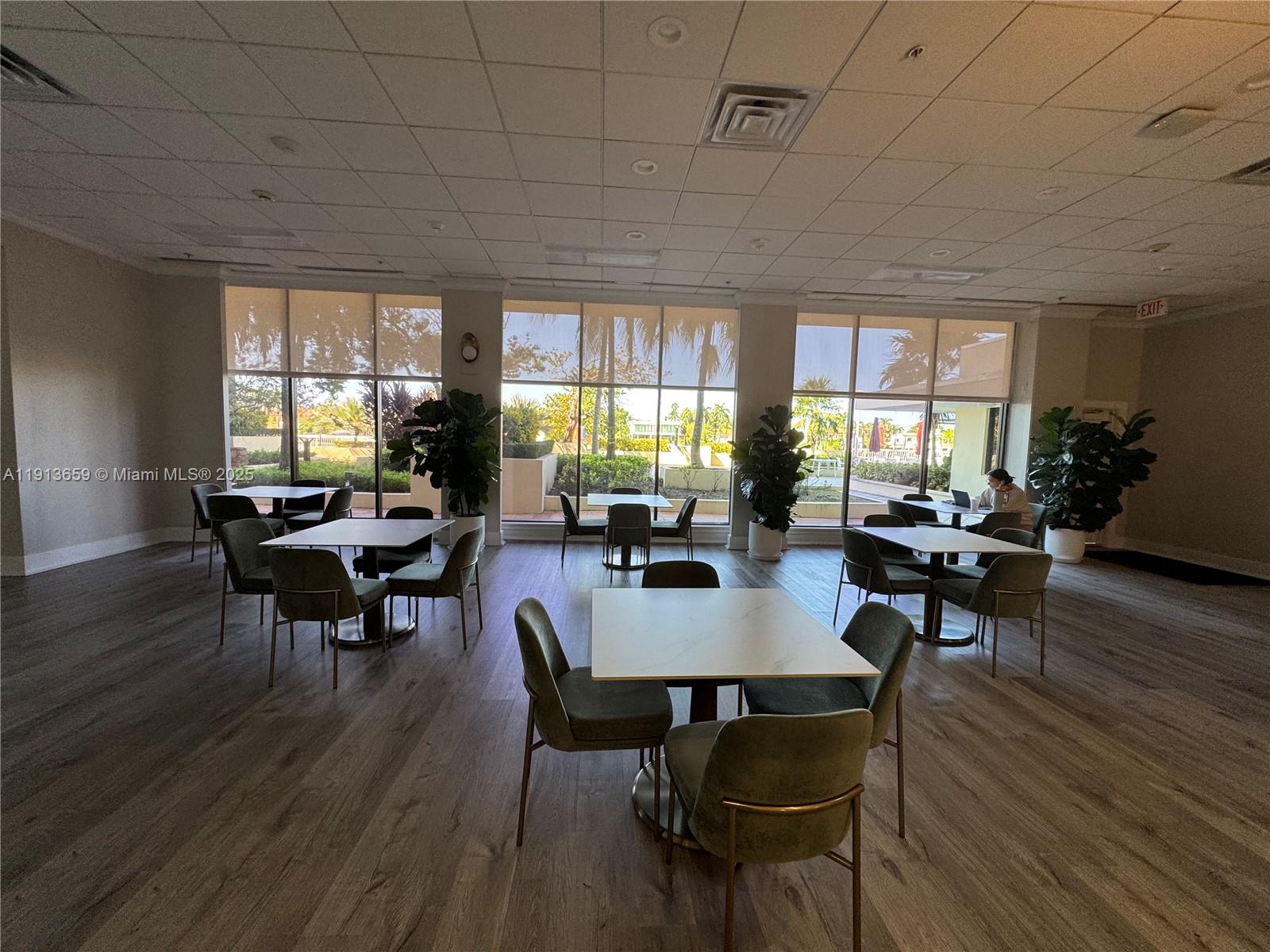 5600 CONDO - Residential Lease