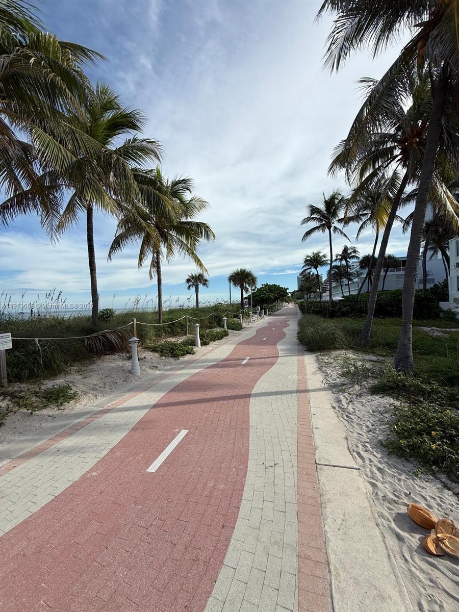 5600 CONDO - Residential Lease