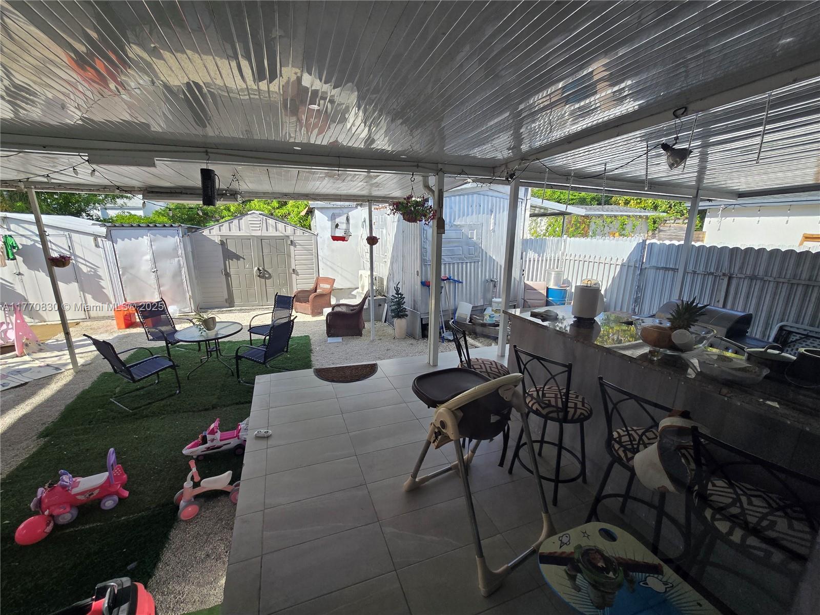 SEVENTH AVE PARK - Residential
