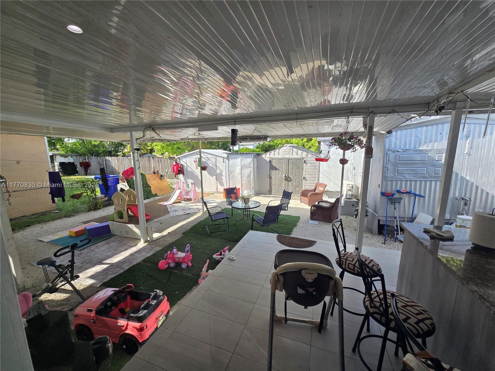 SEVENTH AVE PARK - Residential
