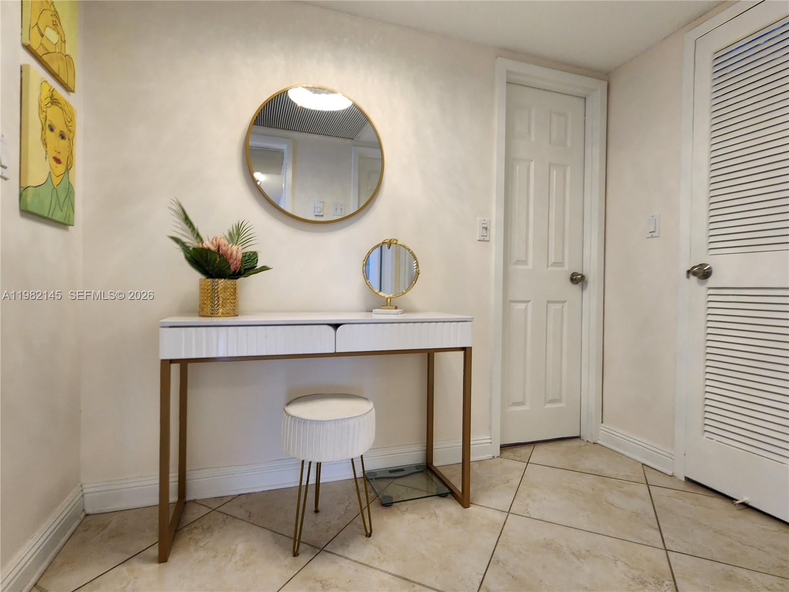 PARKER PLAZA CONDO ESTATE - Residential