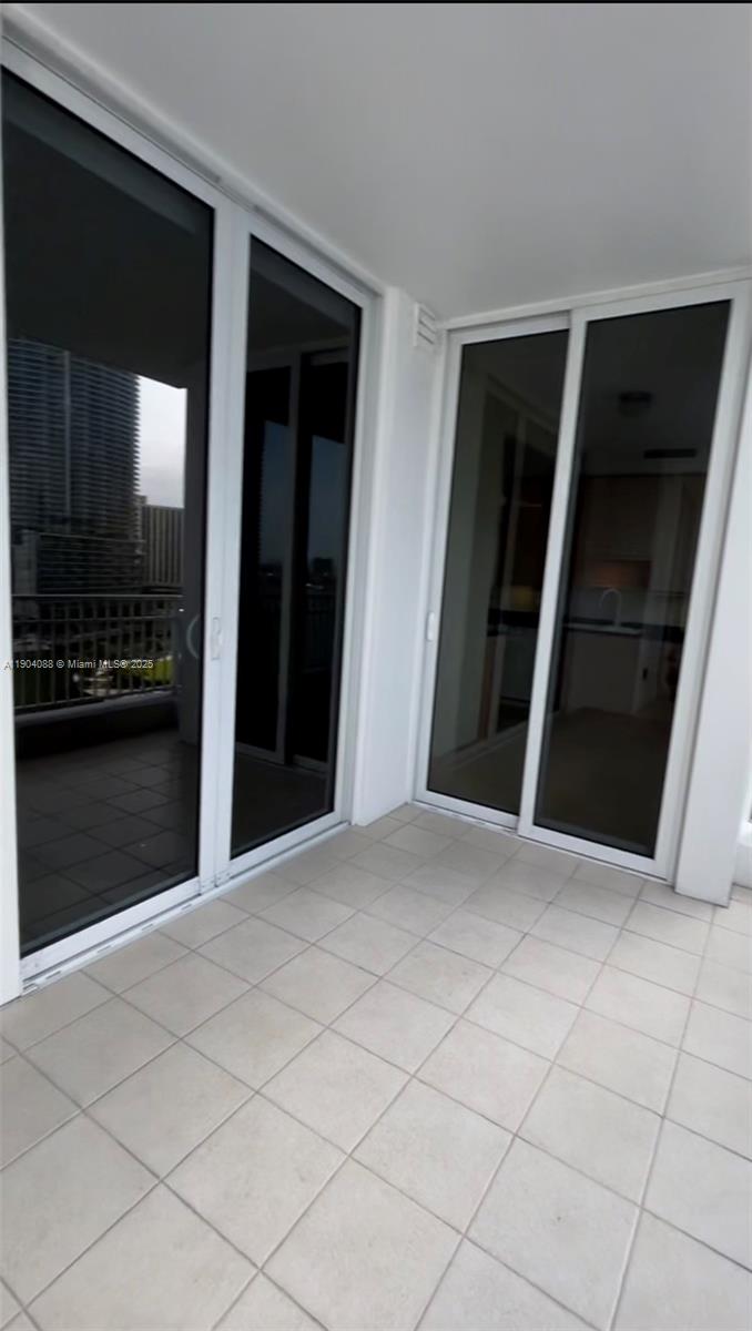 COURTS BRICKELL KEY CONDO - Residential Lease