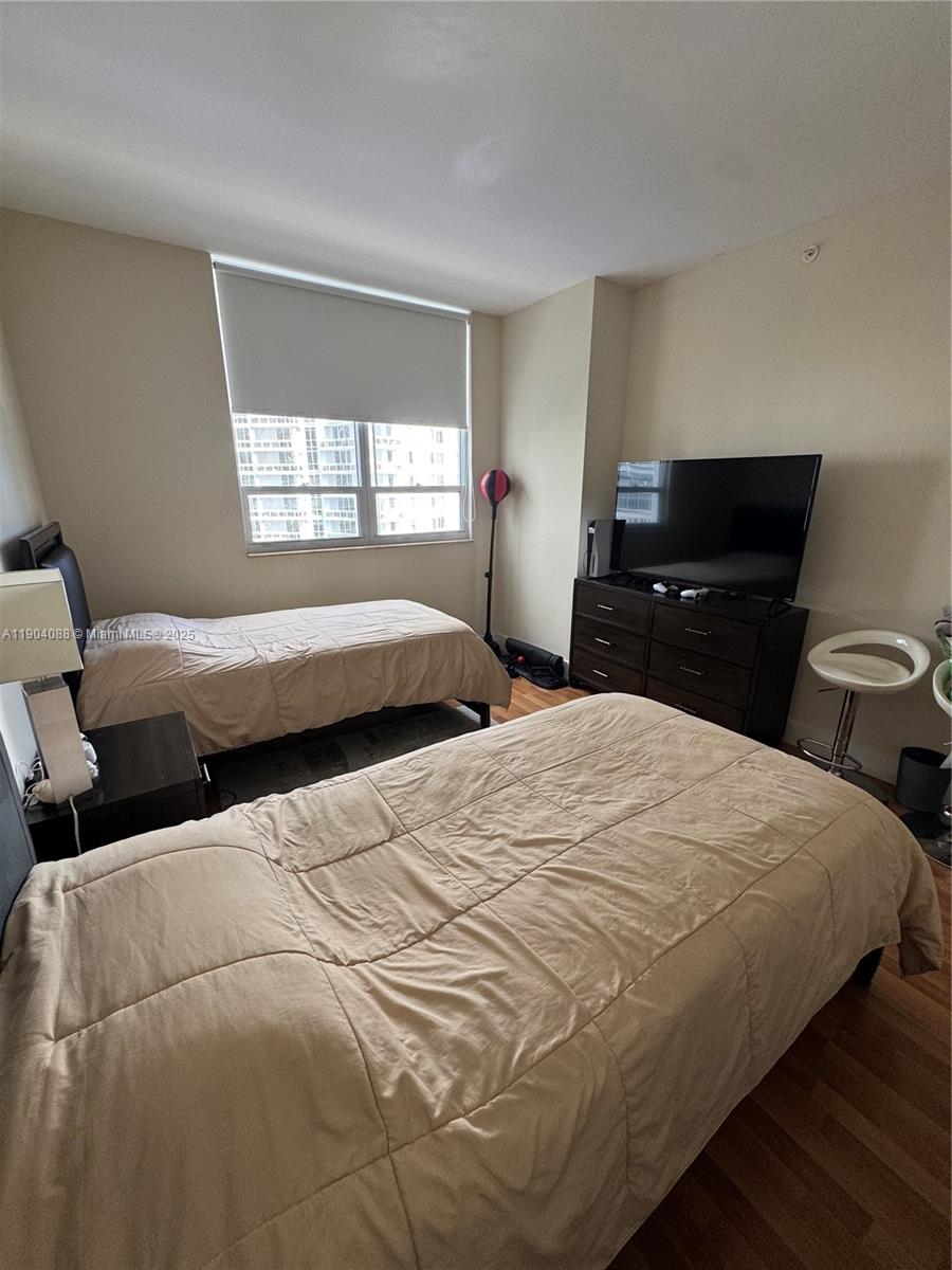 COURTS BRICKELL KEY CONDO - Residential Lease