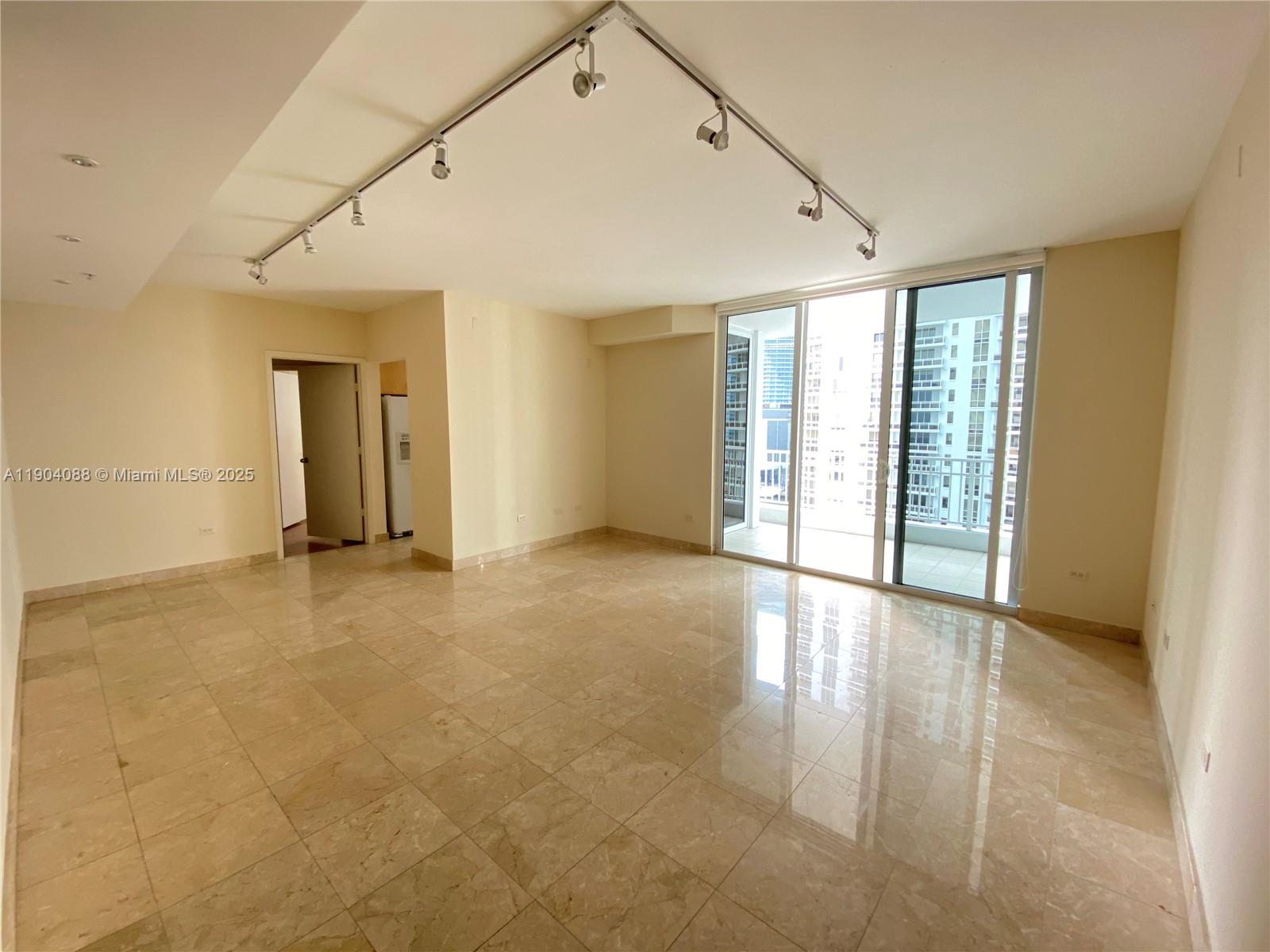 COURTS BRICKELL KEY CONDO - Residential Lease
