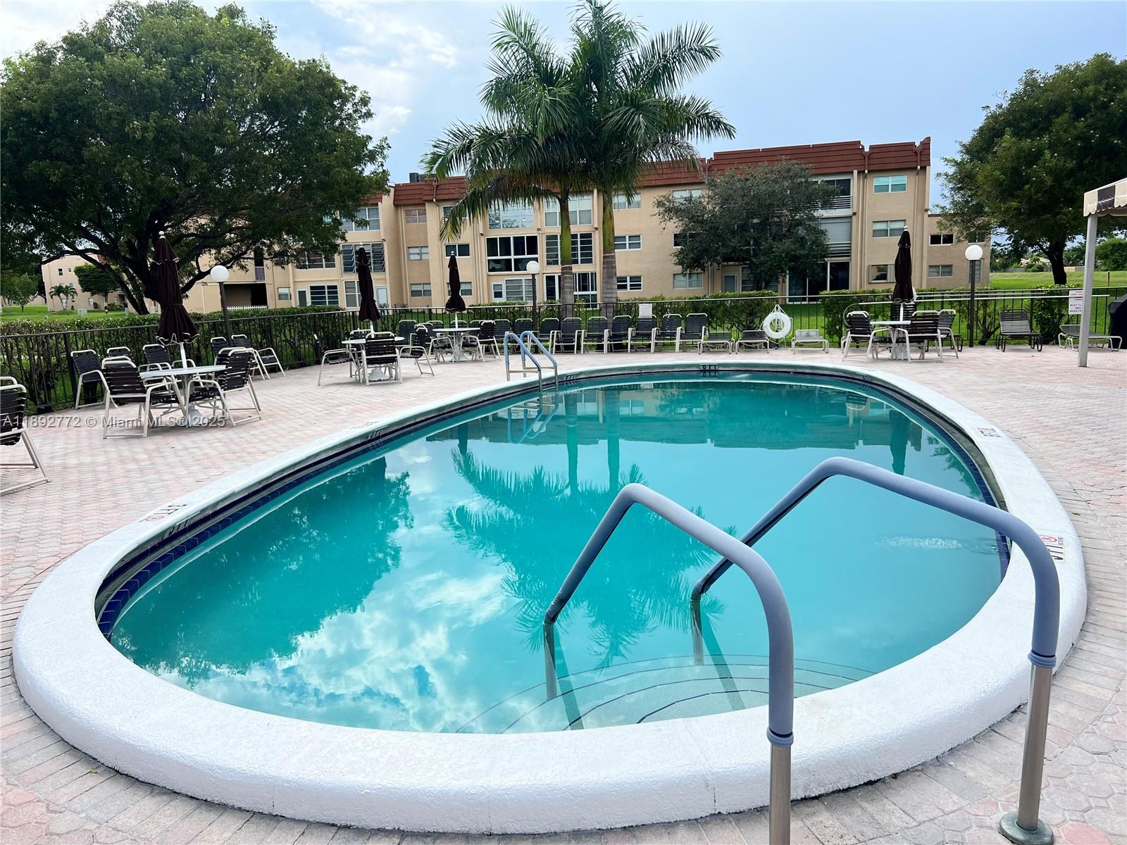 SUNRISE LAKES 76 CONDO - Residential