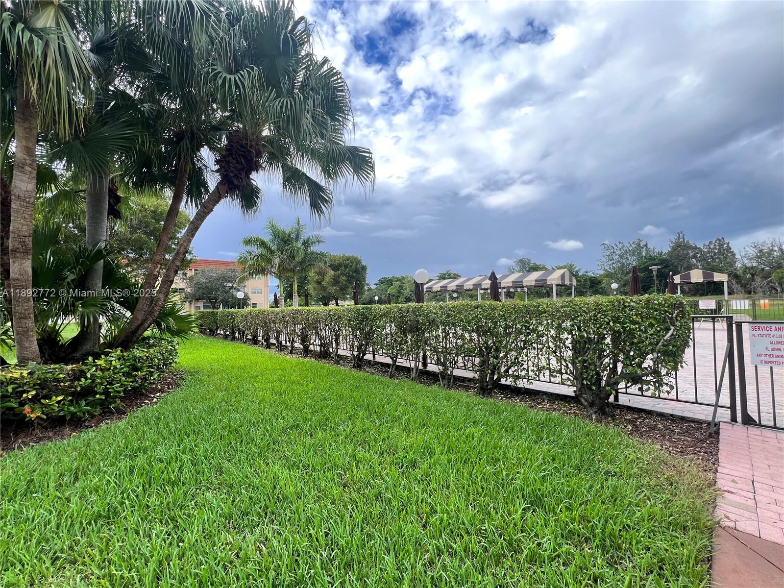 SUNRISE LAKES 76 CONDO - Residential