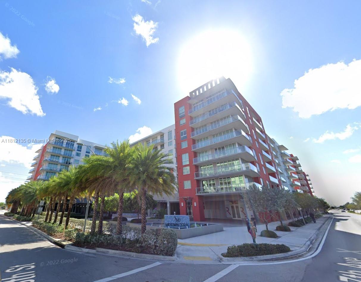 7751 Nw 107th Ave 215, Doral, Miami-Dade County, Florida - 3 Bedrooms  
3 Bathrooms - 