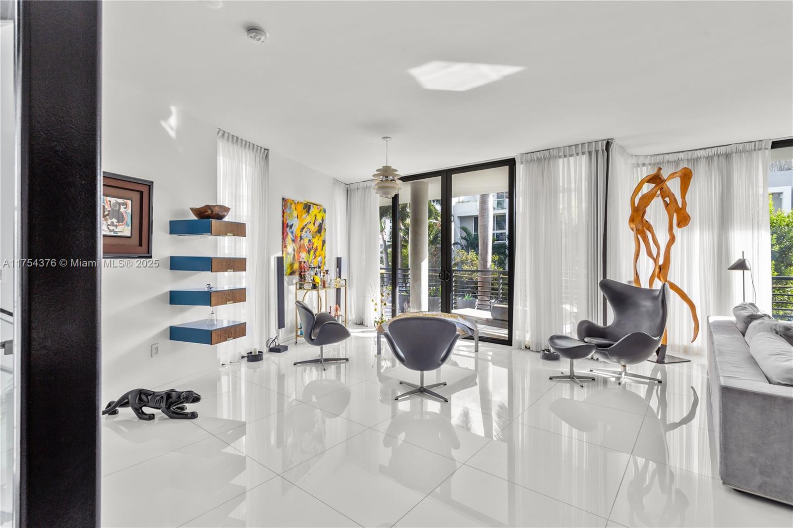 BAY HARBOUR ISLAND - Residential