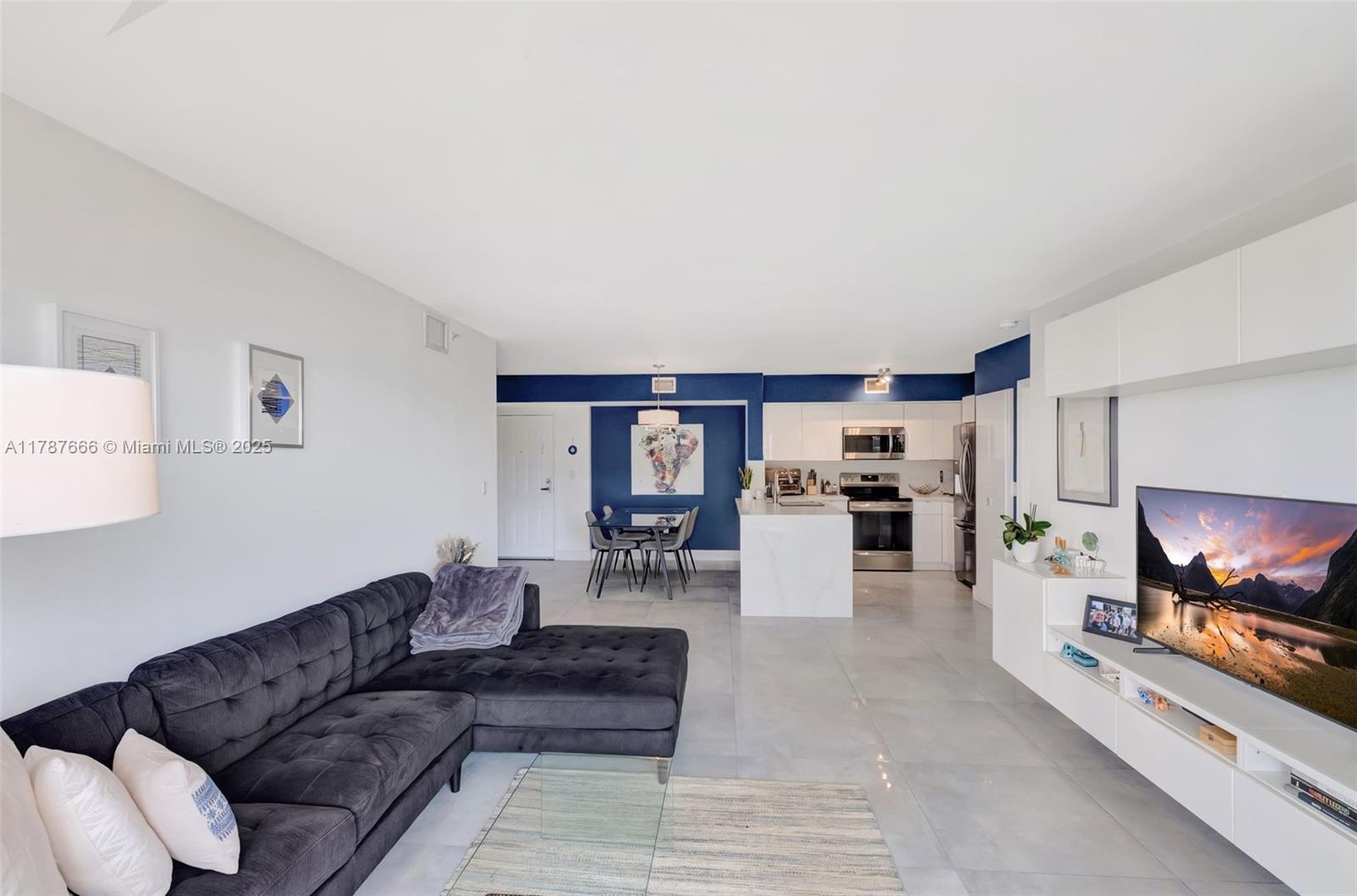 1155 Brickell Bay Dr 403