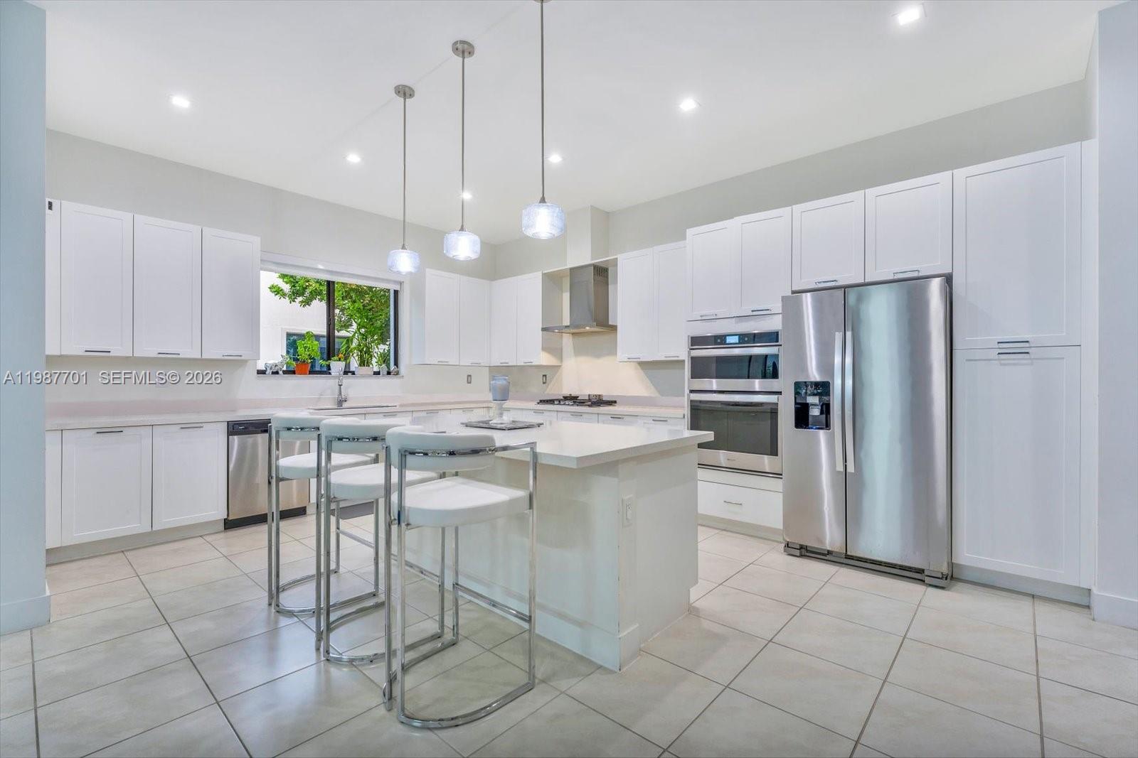 DOWNTOWN DORAL SOUTH PHAS - Residential